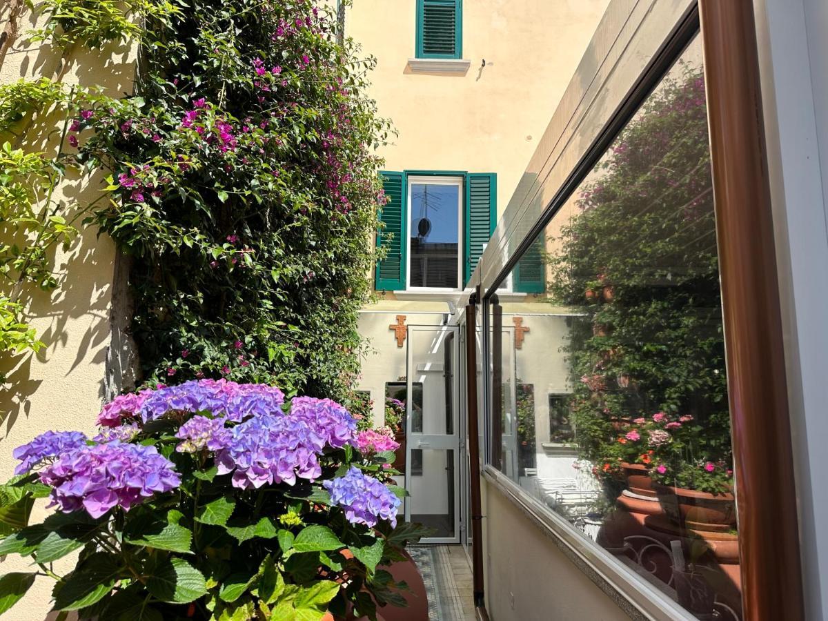 Domus Socolatae Residenza D'Epoca Charming B&B - Adults Only Follonica Exterior photo